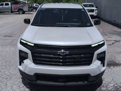 Used 2025 Chevrolet Traverse LT w/ Midnight/Sport Edition AWD/4WD image 23
