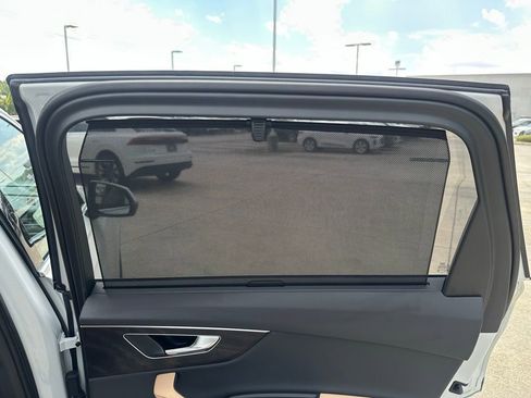 Used 2025 Audi Q7 3.0T Prestige image 29