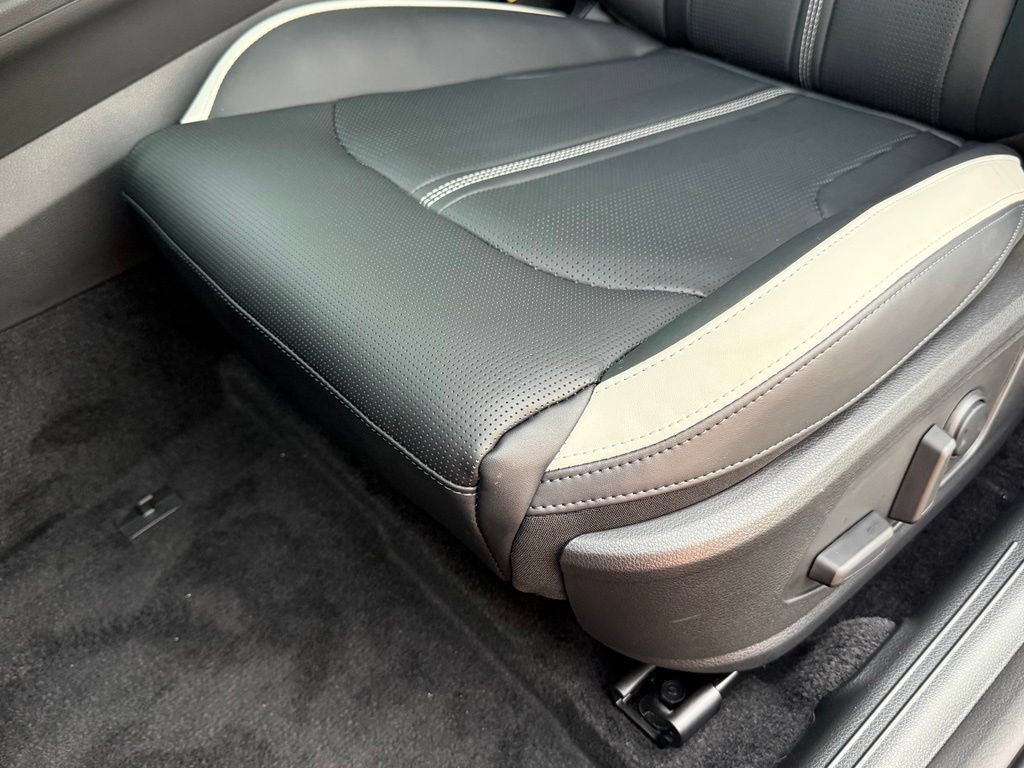 New 2026 Kia K5 GT-Line w/ GT-Line Premium Package FWD image 24