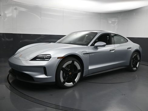 Certified 2025 Porsche Taycan image 4