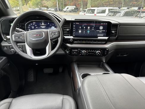 Used 2025 GMC Sierra 2500 SLT image 22