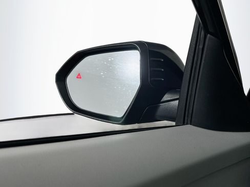 Used 2025 Hyundai Kona SEL FWD image 16