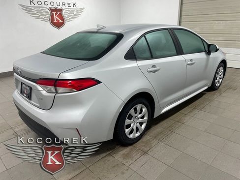 Used 2024 Toyota Corolla LE image 6