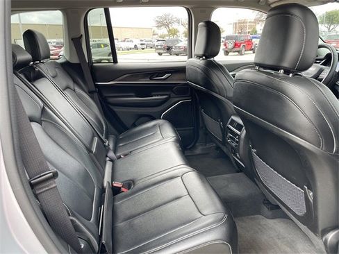 Used 2023 Jeep Grand Cherokee 4WD 4xe image 28