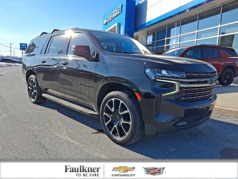 Used 2022 Chevrolet Suburban RST w/ Luxury Package image 1