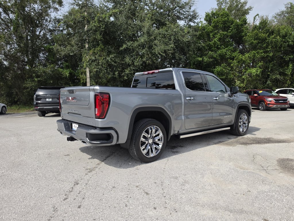 Used 2026 GMC Sierra 1500 Denali w/ Denali Reserve Package AWD/4WD image 4