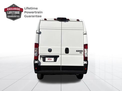 Used 2025 RAM ProMaster 2500 w/ Convenience Group FWD image 4