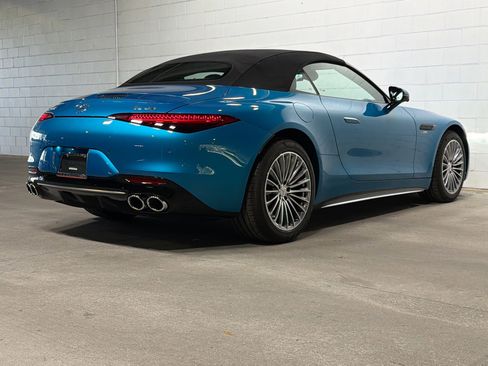 Used 2024 Mercedes-Benz SL 43 AMG image 7