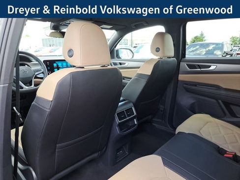New 2025 Volkswagen Atlas Cross Sport SE image 14