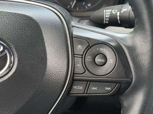 Used 2024 Toyota Corolla SE image 15