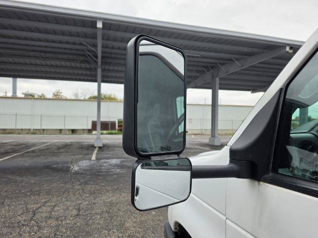 Used 2011 Ford E-450 and Econoline 450 Super Duty RWD image 22