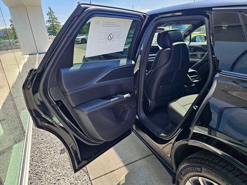 New 2026 Cadillac Lyriq Sport AWD/4WD image 15