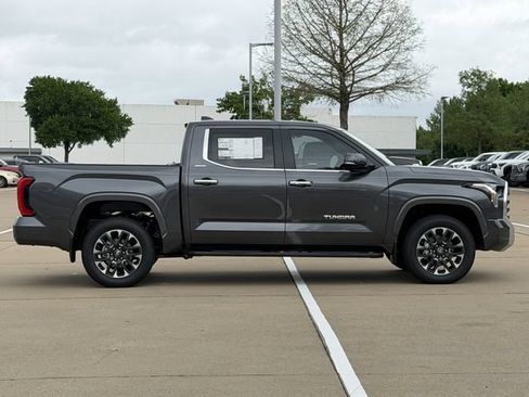 New 2026 Toyota Tundra Limited AWD/4WD image 3