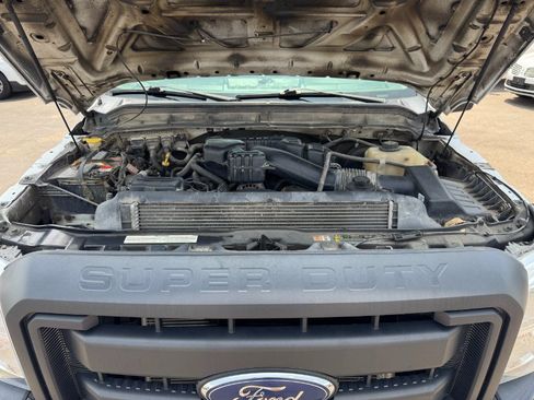 Used 2015 Ford F250 XL w/ Snow Plow Prep Package AWD/4WD image 22