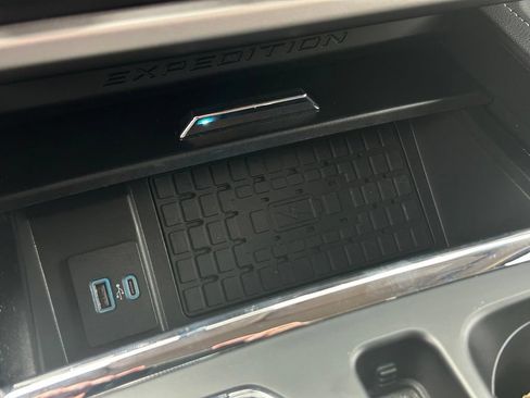 Certified 2024 Ford Expedition Max XLT AWD/4WD image 20