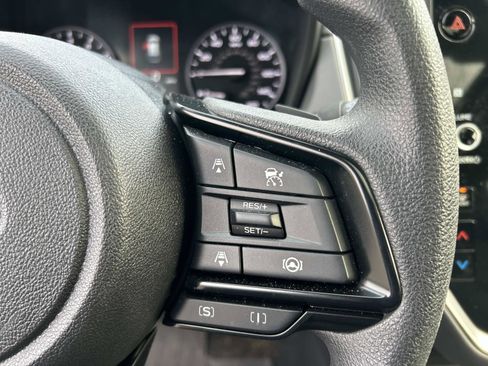 Certified 2025 Subaru Crosstrek 2.0i Premium image 19