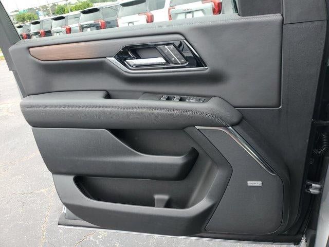 New 2026 GMC Yukon Denali w/ Denali Reserve Package AWD/4WD image 19