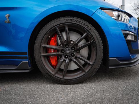 Used 2021 Ford Mustang Shelby GT500 w/ Technology Package image 14