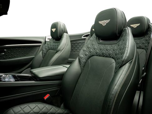Used 2021 Bentley Continental GT AWD/4WD image 33