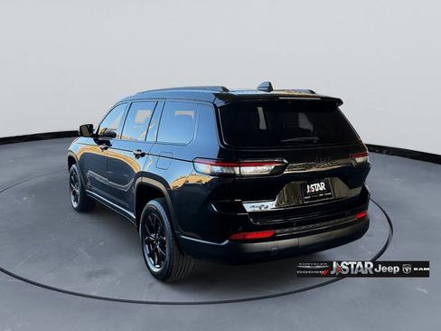 New 2025 Jeep Grand Cherokee L Laredo image 7