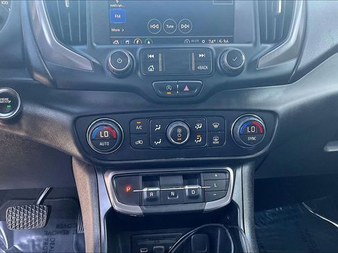 Used 2022 GMC Terrain AT4 w/ Infotainment Package II image 15