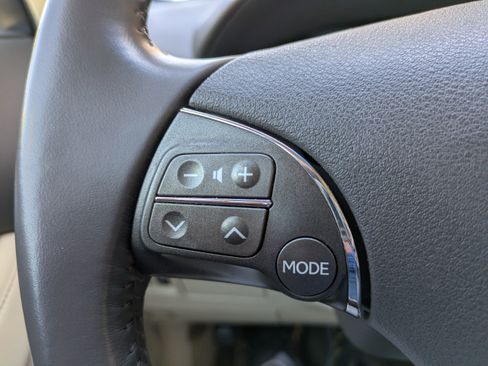 Used 2012 Lexus ES 350 image 21