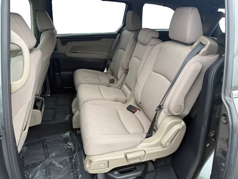 Used 2020 Honda Odyssey EX image 16