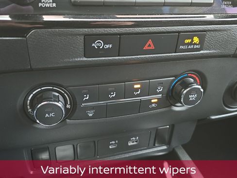 Used 2023 Nissan Frontier SV image 21