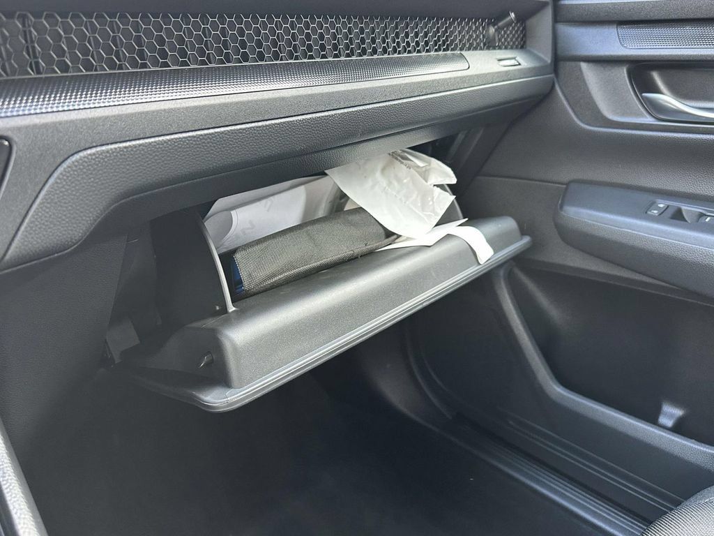 Used 2025 Honda CR-V LX image 31