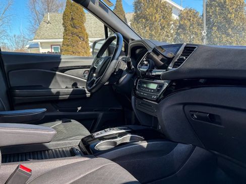 Used 2019 Honda Passport Touring image 11