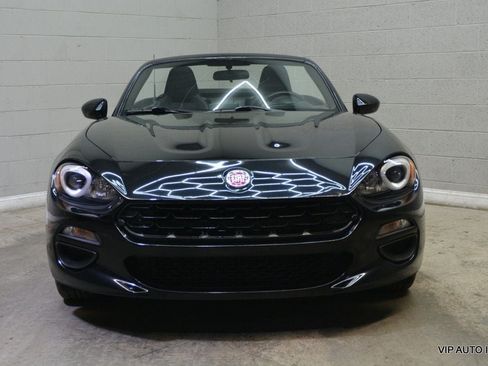 Used 2018 FIAT 124 Spider Classica w/ Technology & Siriusxm Group RWD image 15