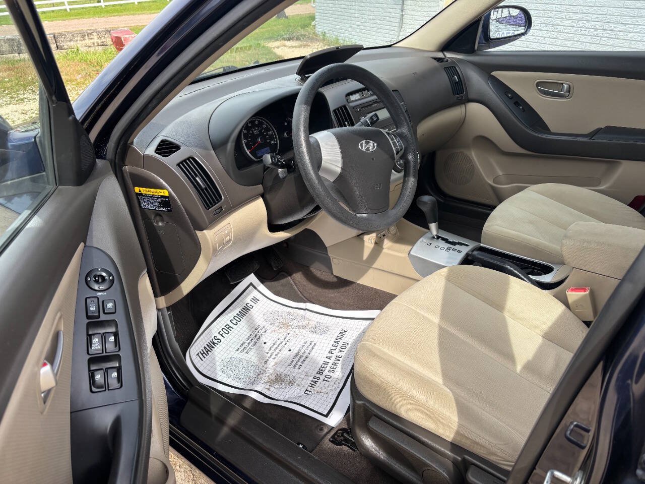 Used 2009 Hyundai Elantra GLS w/ Popular Equipment Pkg 2 FWD image 2