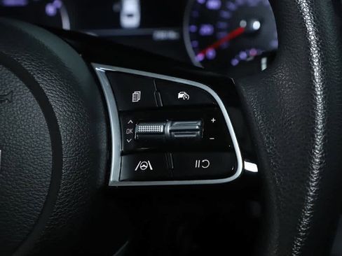 Used 2024 Kia Forte LXS w/ LXS Technology Package FWD image 23