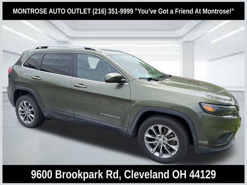 Used 2019 Jeep Cherokee Latitude Plus w/ Cold Weather Group FWD image 1