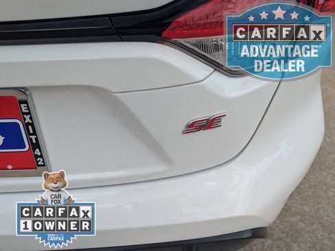 Used 2026 Toyota Corolla SE FWD image 28