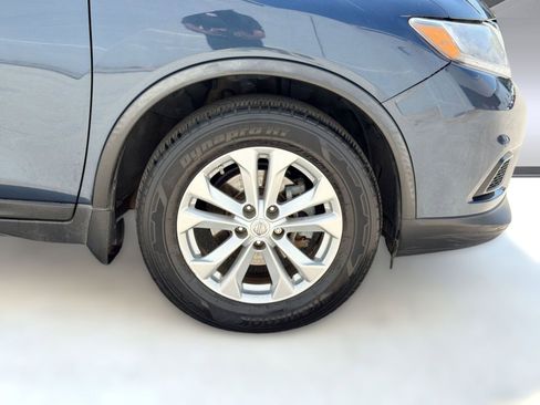 Used 2016 Nissan Rogue SV image 12