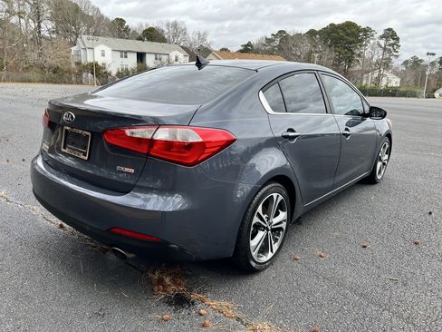 Used 2016 Kia Forte EX w/ EX Premium Package image 3