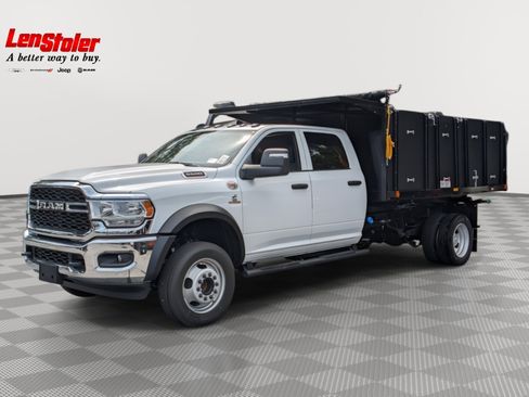 New 2024 RAM 5500 Tradesman w/ Chrome Appearance Group image 2