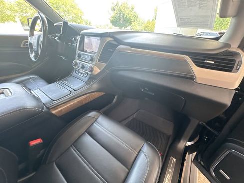 Certified 2020 GMC Yukon XL Denali w/ Denali Ultimate Package AWD/4WD image 30