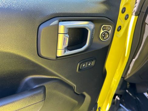 Certified 2023 Jeep Wrangler Unlimited Rubicon 4xe image 21