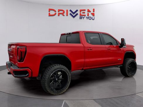 Used 2021 GMC Sierra 1500 AT4 w/ Off-Road Performance Package image 5