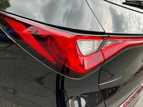 Used 2022 Acura MDX SH-AWD image 23