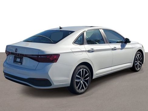 New 2026 Volkswagen Jetta SE FWD image 4