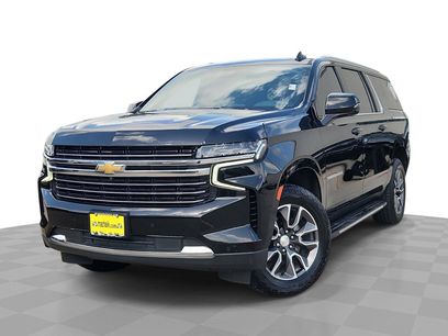 Used 2023 Chevrolet Suburban LT w/ Luxury Package