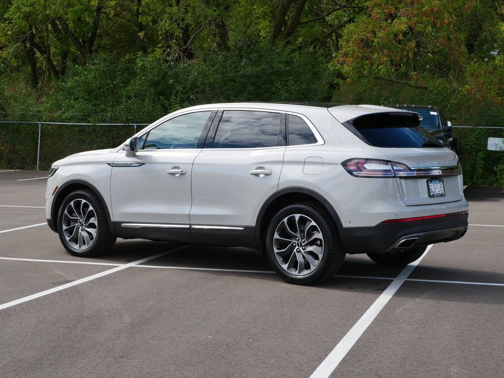 Used 2021 Lincoln Nautilus Reserve AWD/4WD image 7