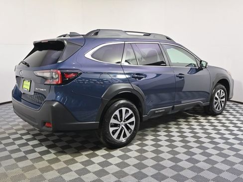 Used 2024 Subaru Outback Premium image 7