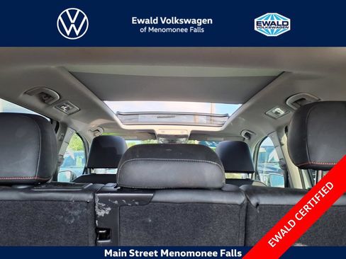 Used 2024 Volkswagen Tiguan Wolfsburg Edition AWD/4WD image 28