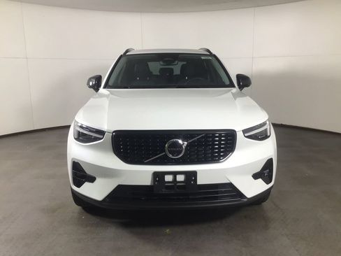 Used 2026 Volvo XC40 B5 Plus w/ Protection Package Premier AWD/4WD image 10
