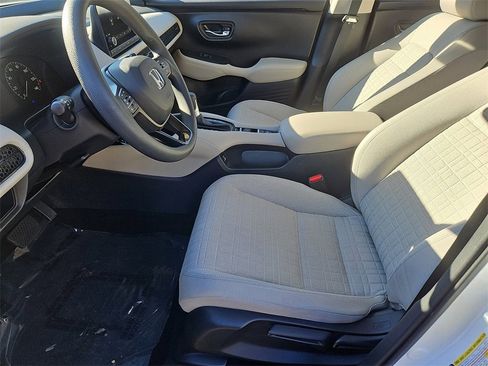 Used 2023 Honda HR-V LX image 24