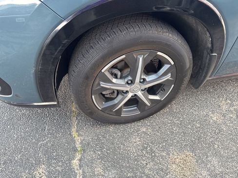 Used 2023 Honda HR-V EX-L image 7